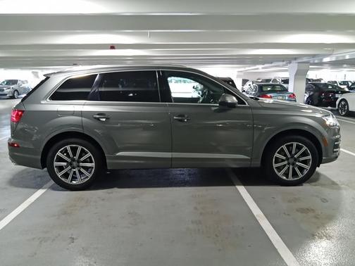 2017 Audi Q7 2.0T Premium Plus