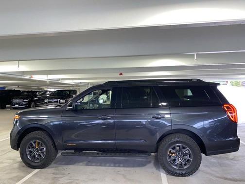 Gray Metallic 2025 Ford Expedition Tremor