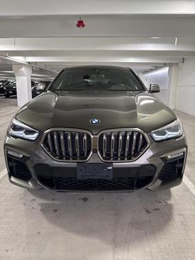 Manhattan Green Metallic 2020 BMW X6 M50i