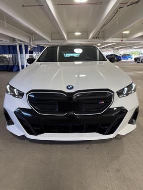 Alpine White 2024 BMW i5 M60