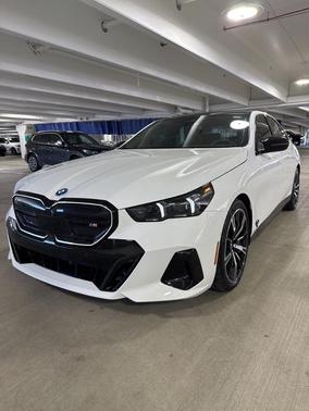 Alpine White 2024 BMW i5 M60