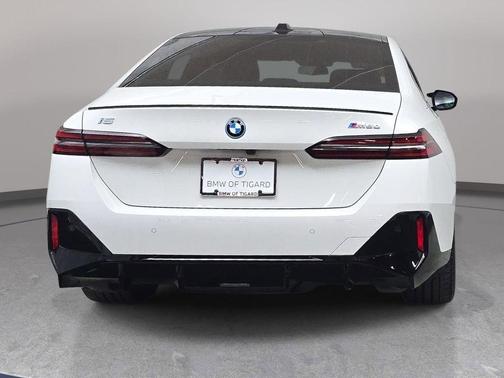 Alpine White 2024 BMW i5 M60
