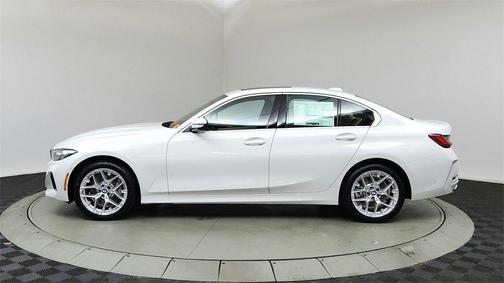 2025 BMW 330 i xDrive