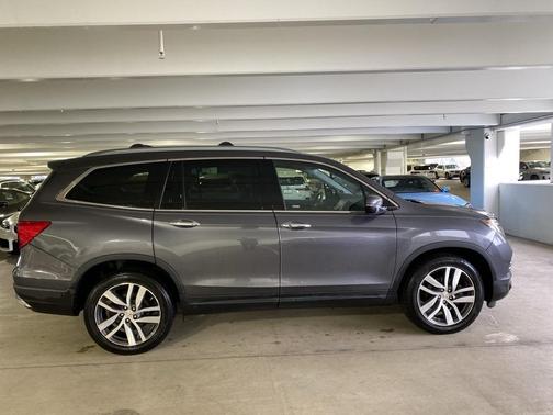 2017 Honda Pilot Elite