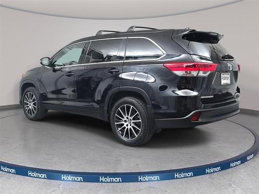 2017 Toyota Highlander SE