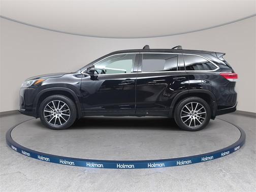 2017 Toyota Highlander SE