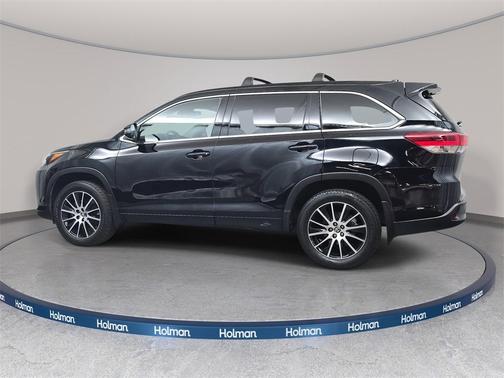 2017 Toyota Highlander SE