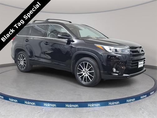2017 Toyota Highlander SE