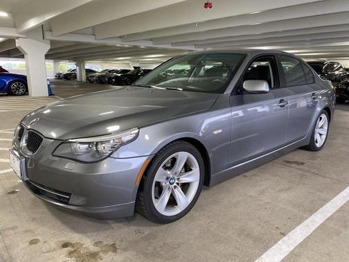2008 BMW 528 i