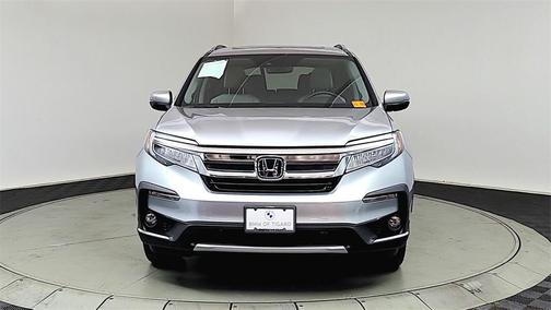 2022 Honda Pilot Touring 8-Passenger