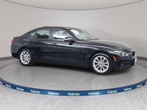Black Sapphire Metallic 2018 BMW 320 i
