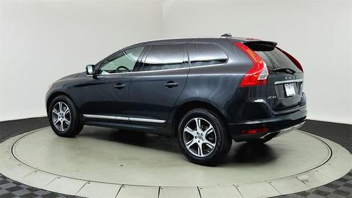 2015 Volvo XC60 T6 Premier Plus