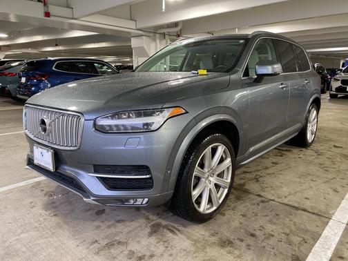 2019 Volvo XC90 T6 Inscription