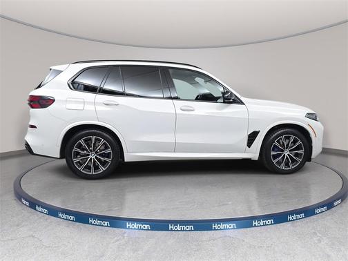 2024 BMW X5 M60i
