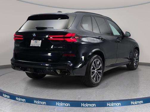 Carbon Black Metallic 2026 BMW X5 xDrive40i