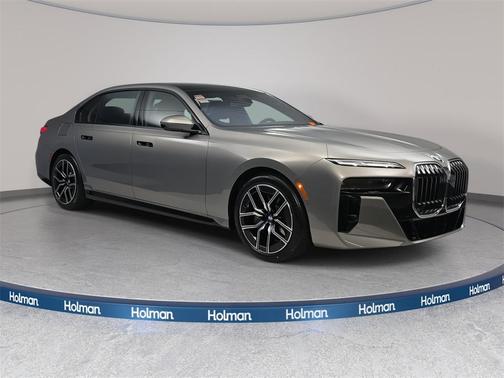 2026 BMW 740 i xDrive