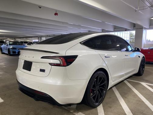 2025 Tesla Model 3 Long Range