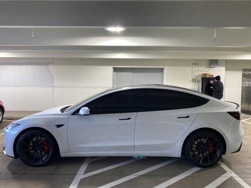 2025 Tesla Model 3 Long Range