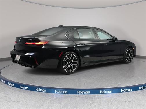 2026 BMW 750e xDrive