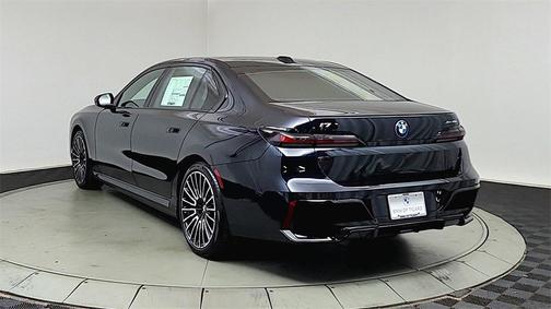 2025 BMW i7 xDrive60