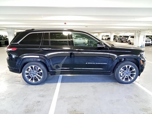 2023 Jeep Grand Cherokee Overland