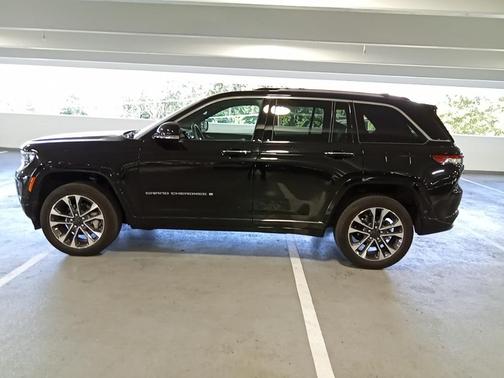 2023 Jeep Grand Cherokee Overland