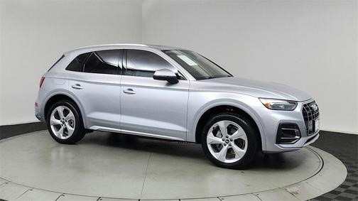 2021 Audi Q5 40 Premium Plus