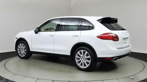 2014 Porsche Cayenne Base