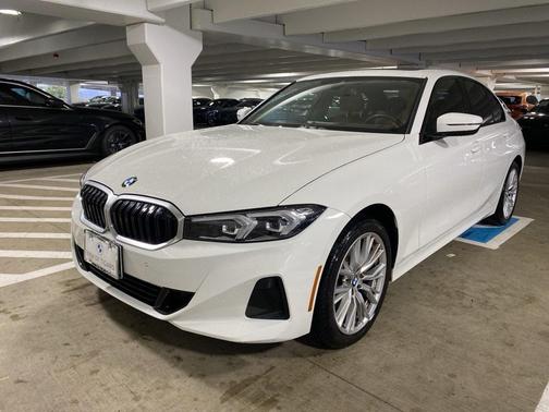 2023 BMW 330 i xDrive