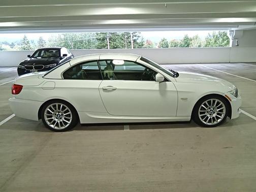 Alpine White 2012 BMW 328 i