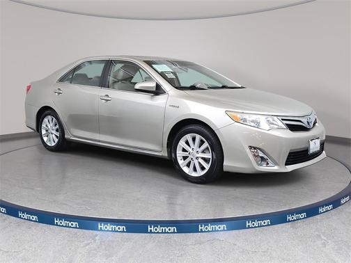2014 Toyota Camry Hybrid XLE