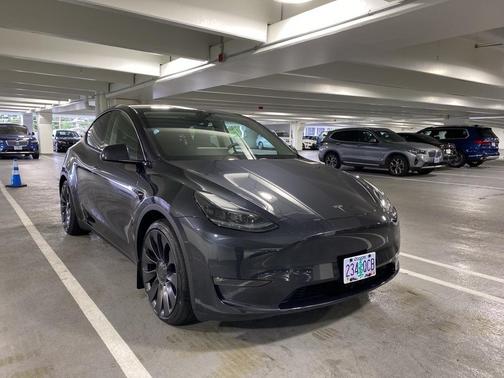 2024 Tesla Model Y Performance
