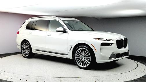 2025 BMW X7 xDrive40i