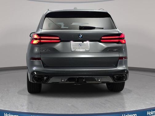 Gray Metallic 2026 BMW X5 xDrive40i