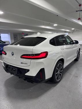 2022 BMW X4 M40i