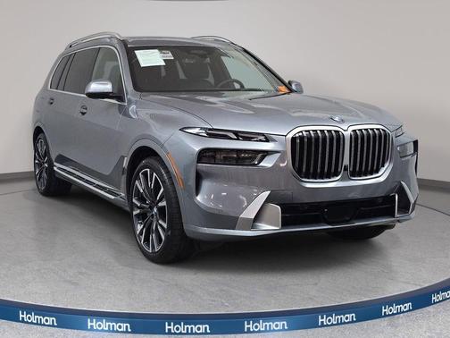 Skyscraper Gray Metallic 2024 BMW X7 xDrive40i