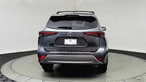 2024 Toyota Highlander Platinum