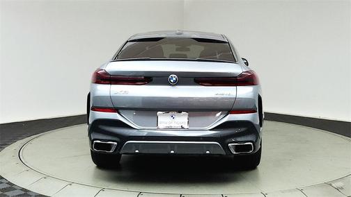2025 BMW X6 xDrive40i