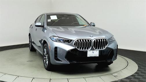 2025 BMW X6 xDrive40i