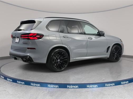2026 BMW X5 M60i