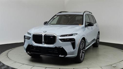 2025 BMW X7 M60i