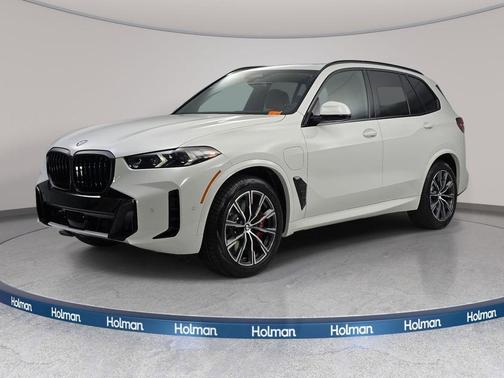 Alpine White 2026 BMW X5 PHEV xDrive50e