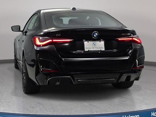 Black Sapphire Metallic 2026 BMW i4 Gran Coupe xDrive40