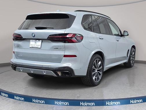 Brooklyn Gray Metallic 2024 BMW X5 PHEV xDrive50e