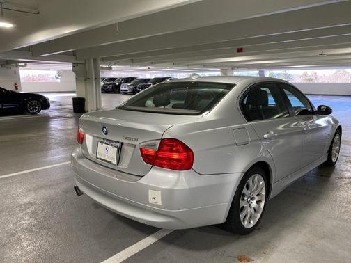 2006 BMW 330 i