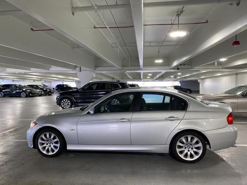 2006 BMW 330 i