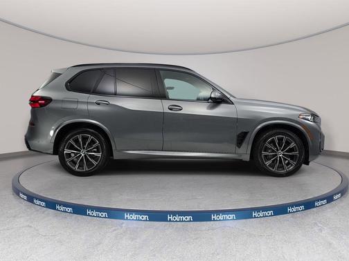 Gray Metallic 2026 BMW X5 xDrive40i
