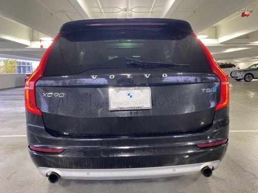 2018 Volvo XC90 T5 Momentum