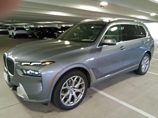 2023 BMW X7 xDrive40i
