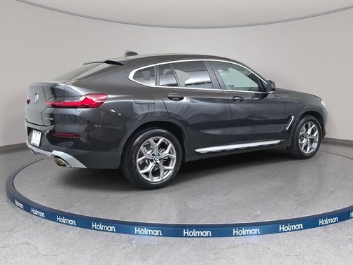 2025 BMW X4 xDrive30i
